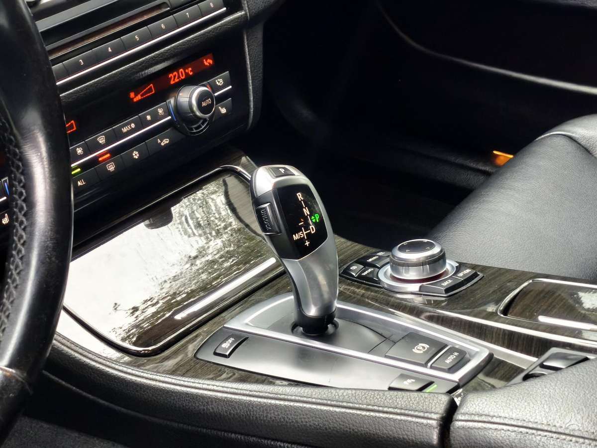 BMW 520, 2.0 l., universalas
