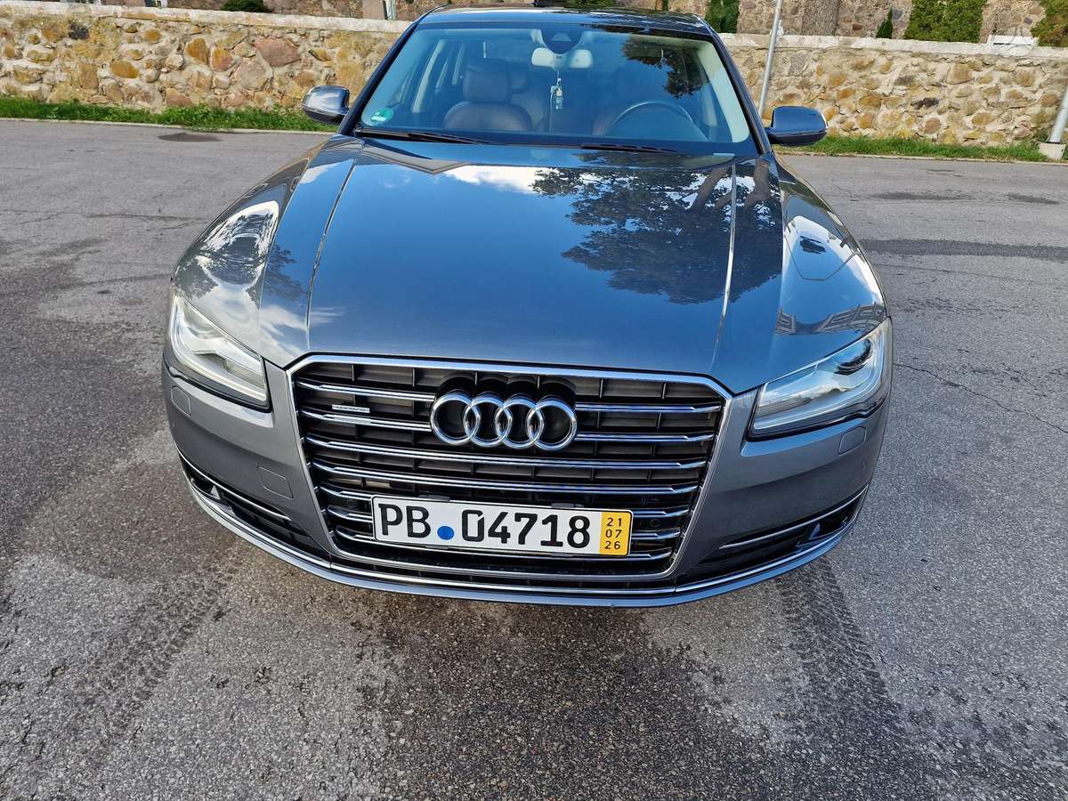 Audi A8, 3.0 l., Седан