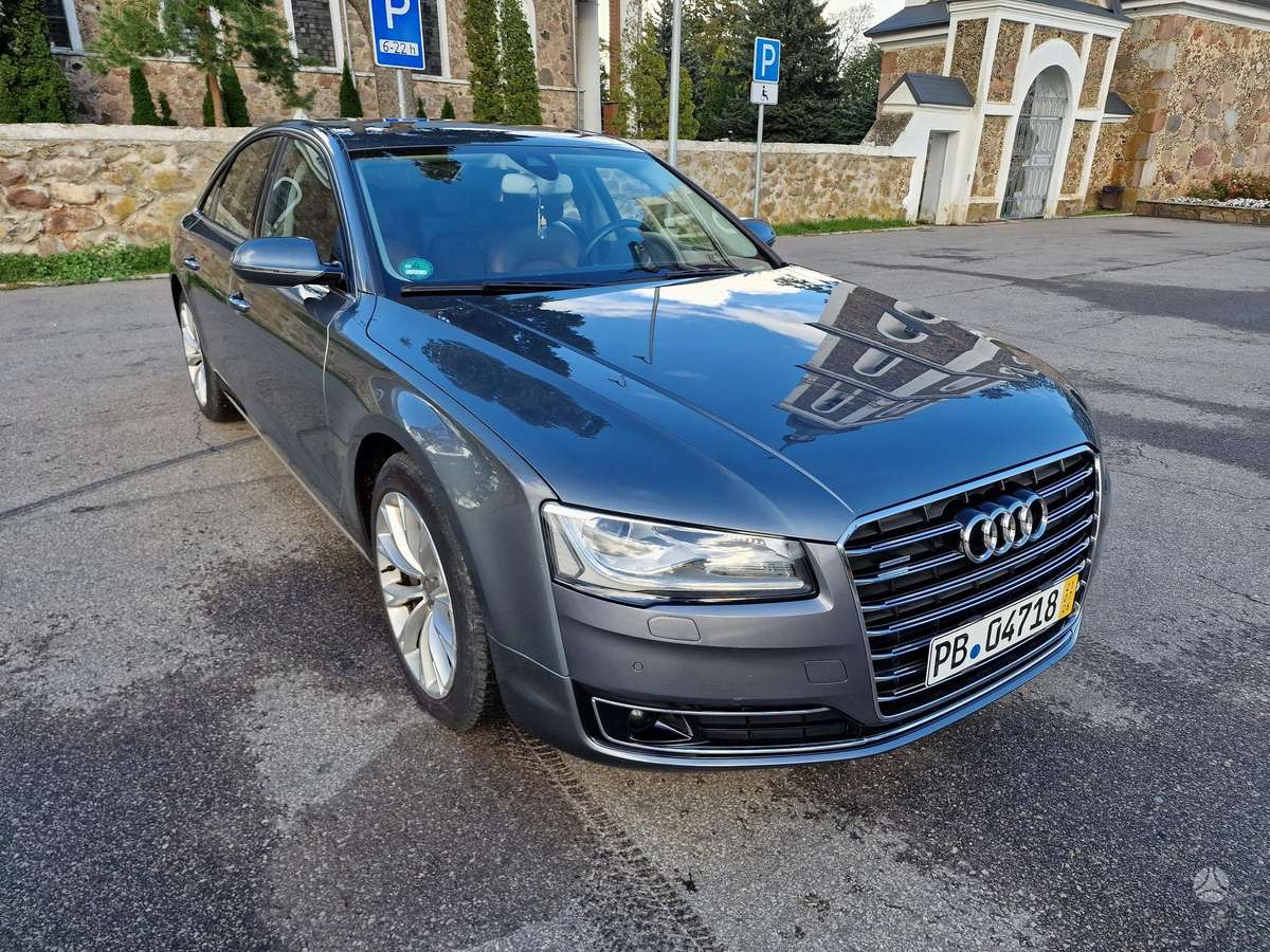 Audi A8, 3.0 l., Седан