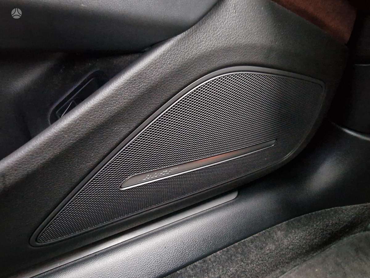 Audi A8, 3.0 l., Седан