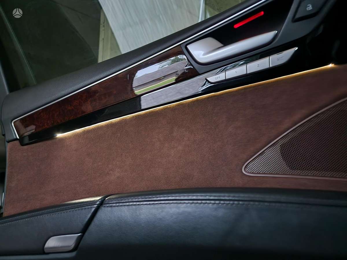 Audi A8, 3.0 l., Седан