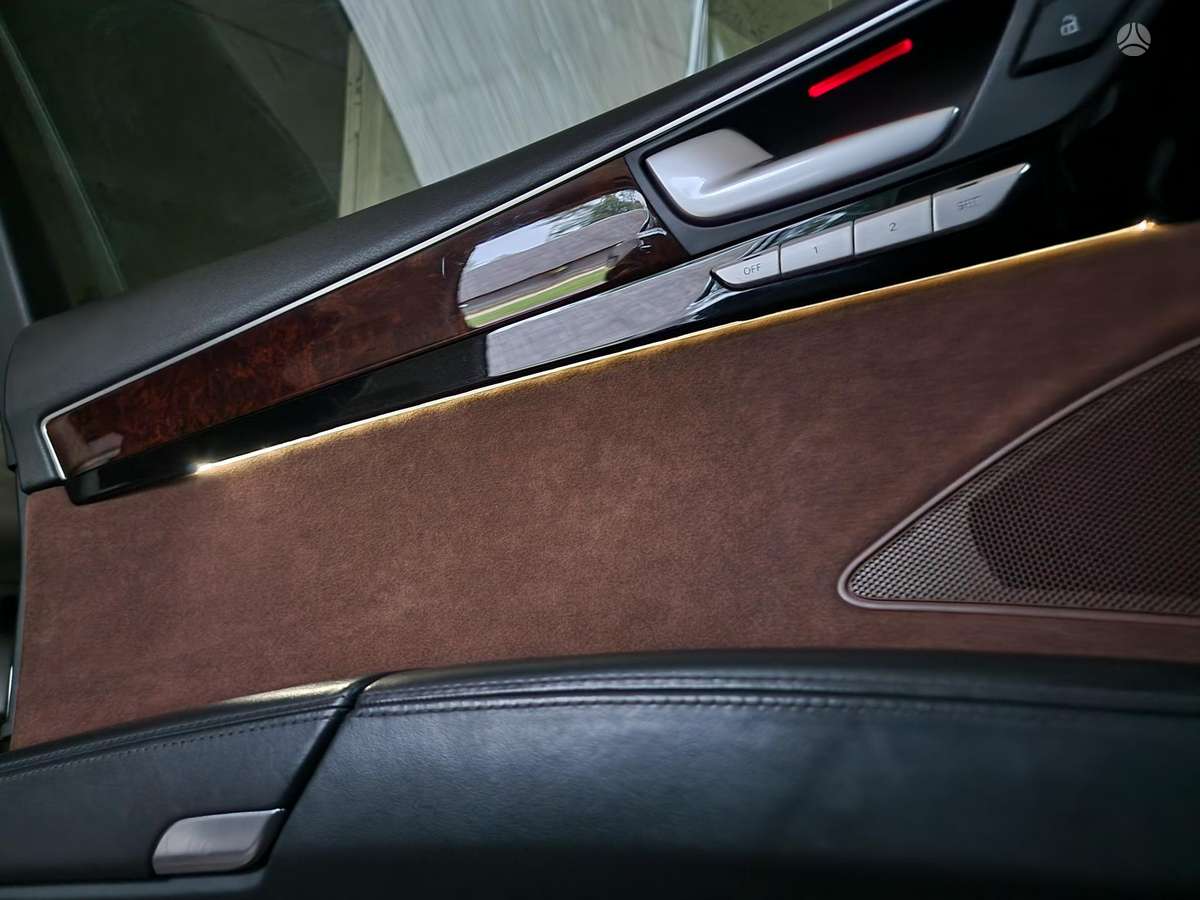 Audi A8, 3.0 l., Седан