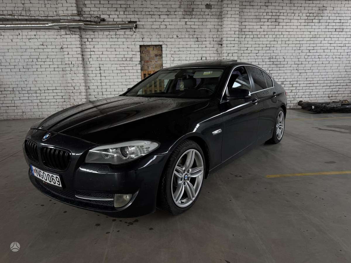 BMW 520, 2.0 l., Седан
