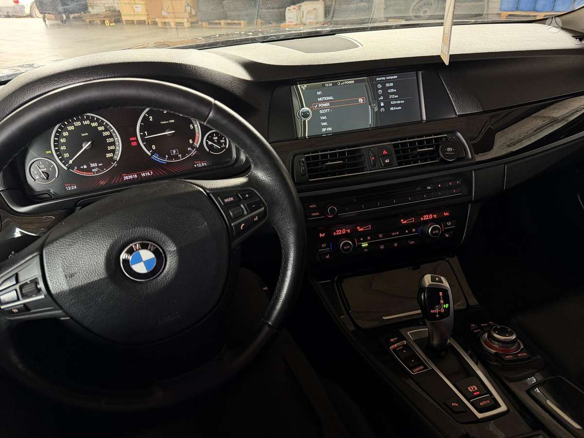 BMW 520, 2.0 l., Седан