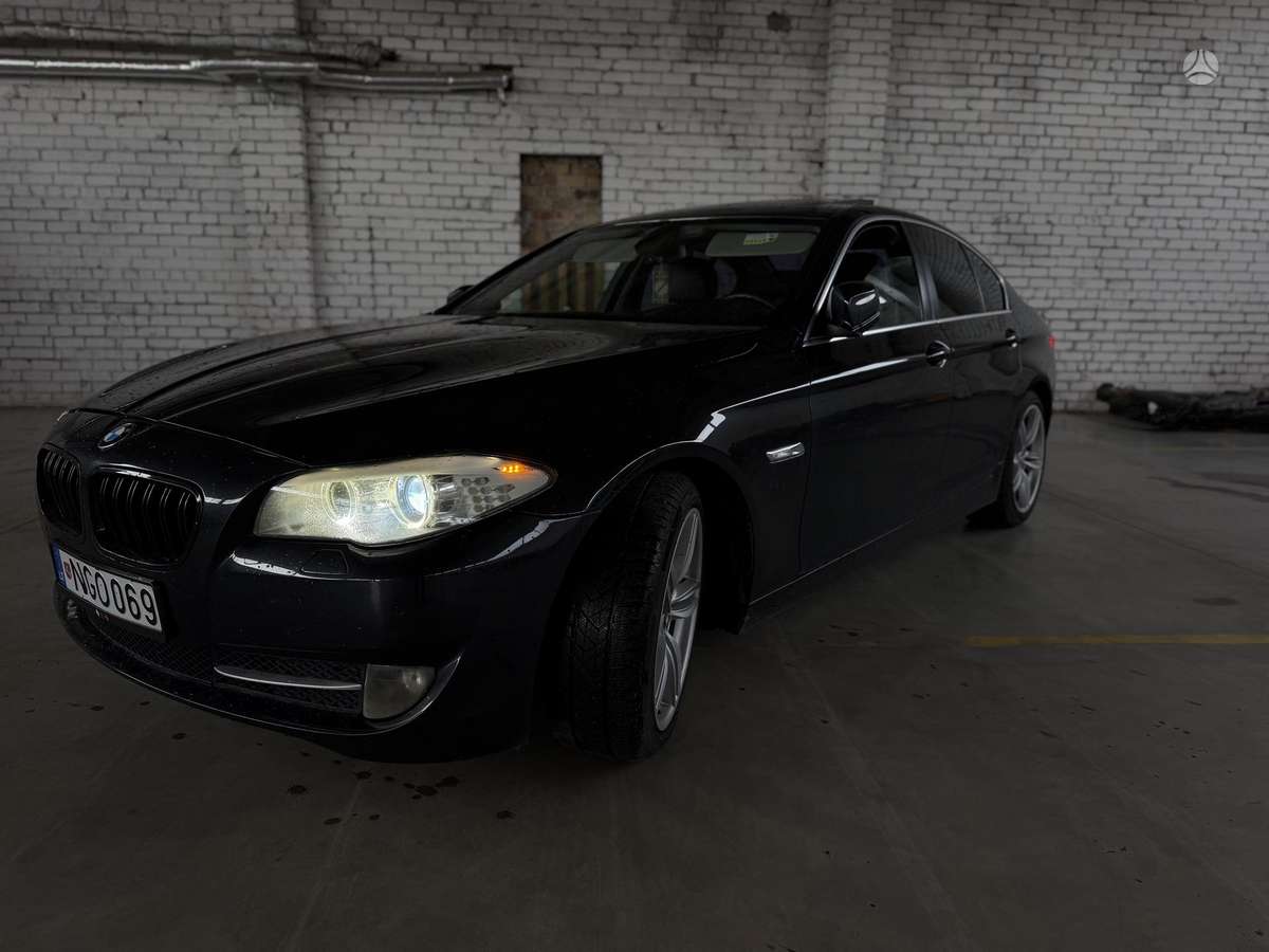 BMW 520, 2.0 l., Седан