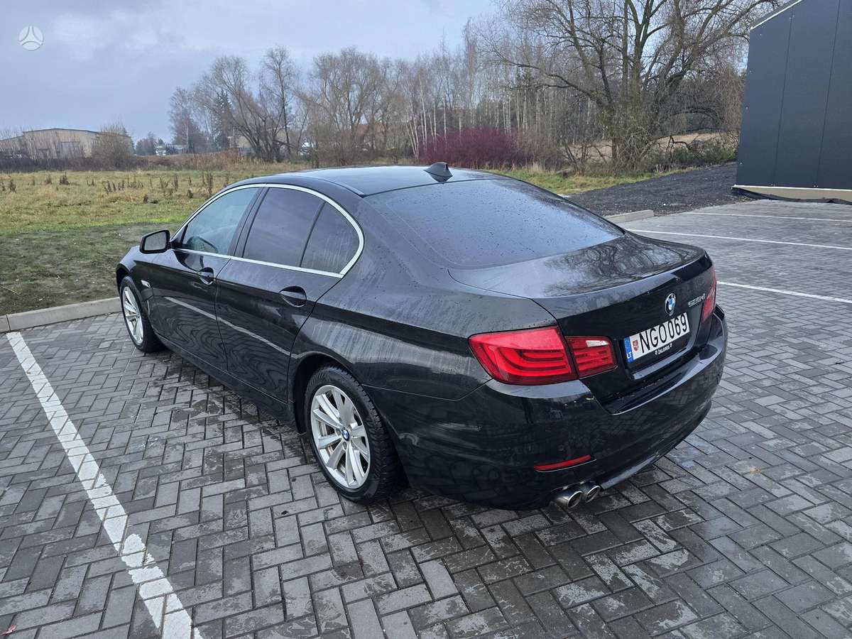 BMW 520, 2.0 l., Седан