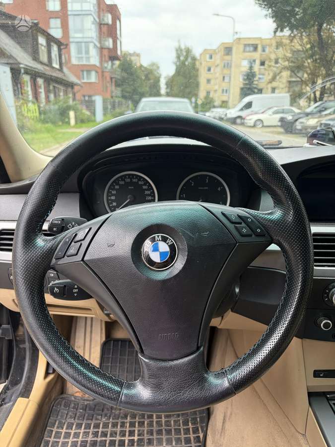 BMW 525, 2.5 l., Универсал