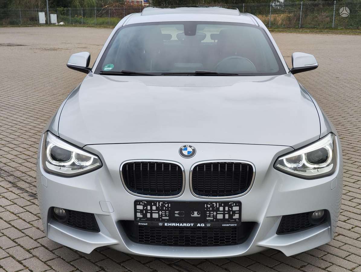 BMW 118, hatchback
