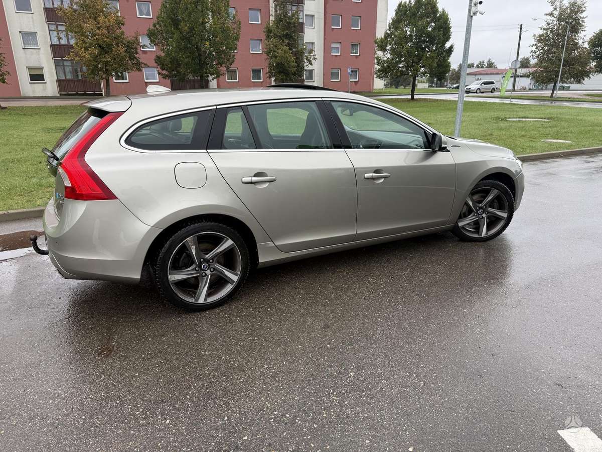 Volvo V60, 2.4 l., Универсал