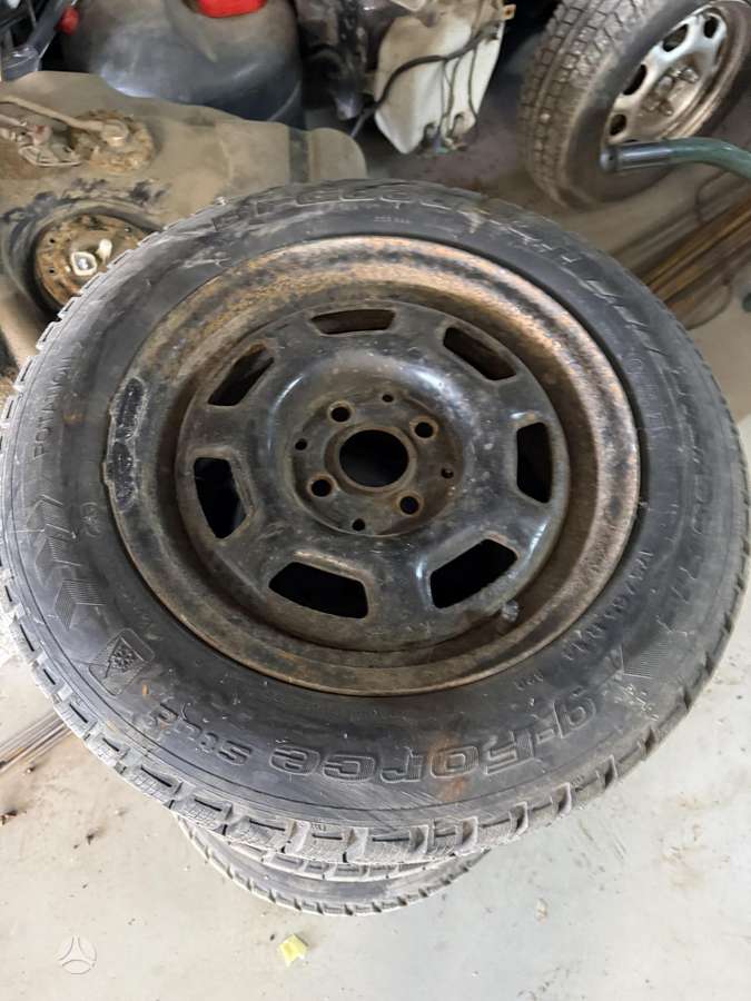 Honda, tērauda apzīmogoti, R14