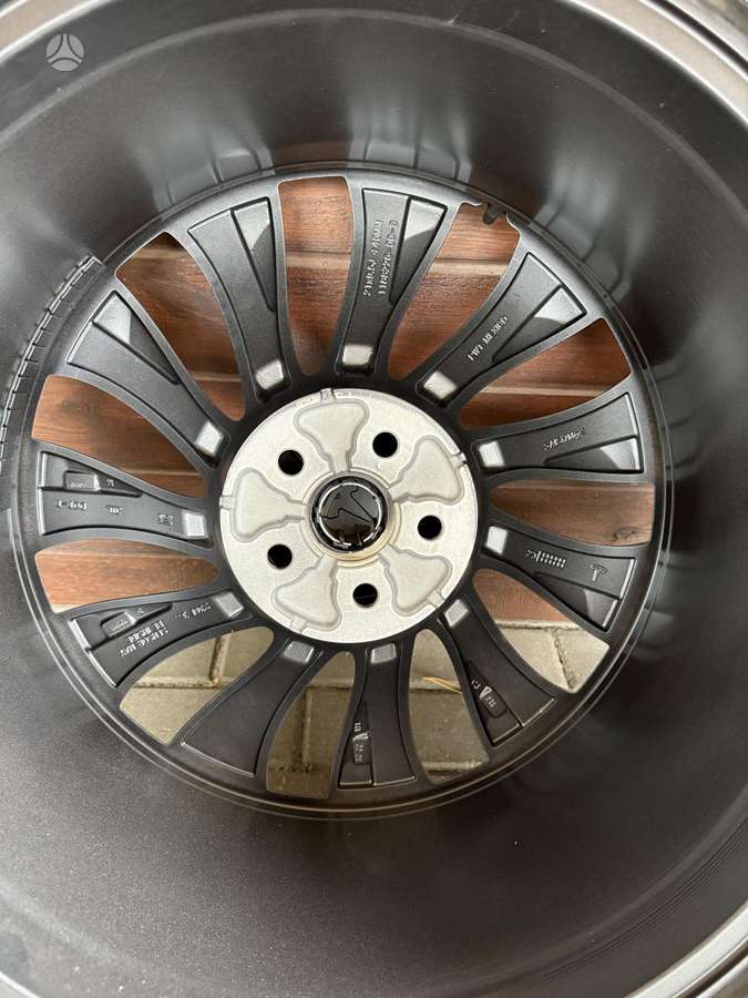 TESLA Y, легкосплавные , R21