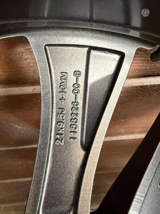 TESLA Y, light alloy, R21