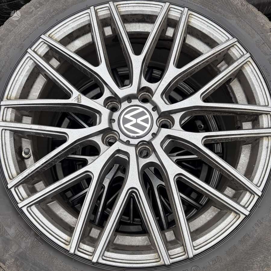 Volkswagen, light alloy, R17