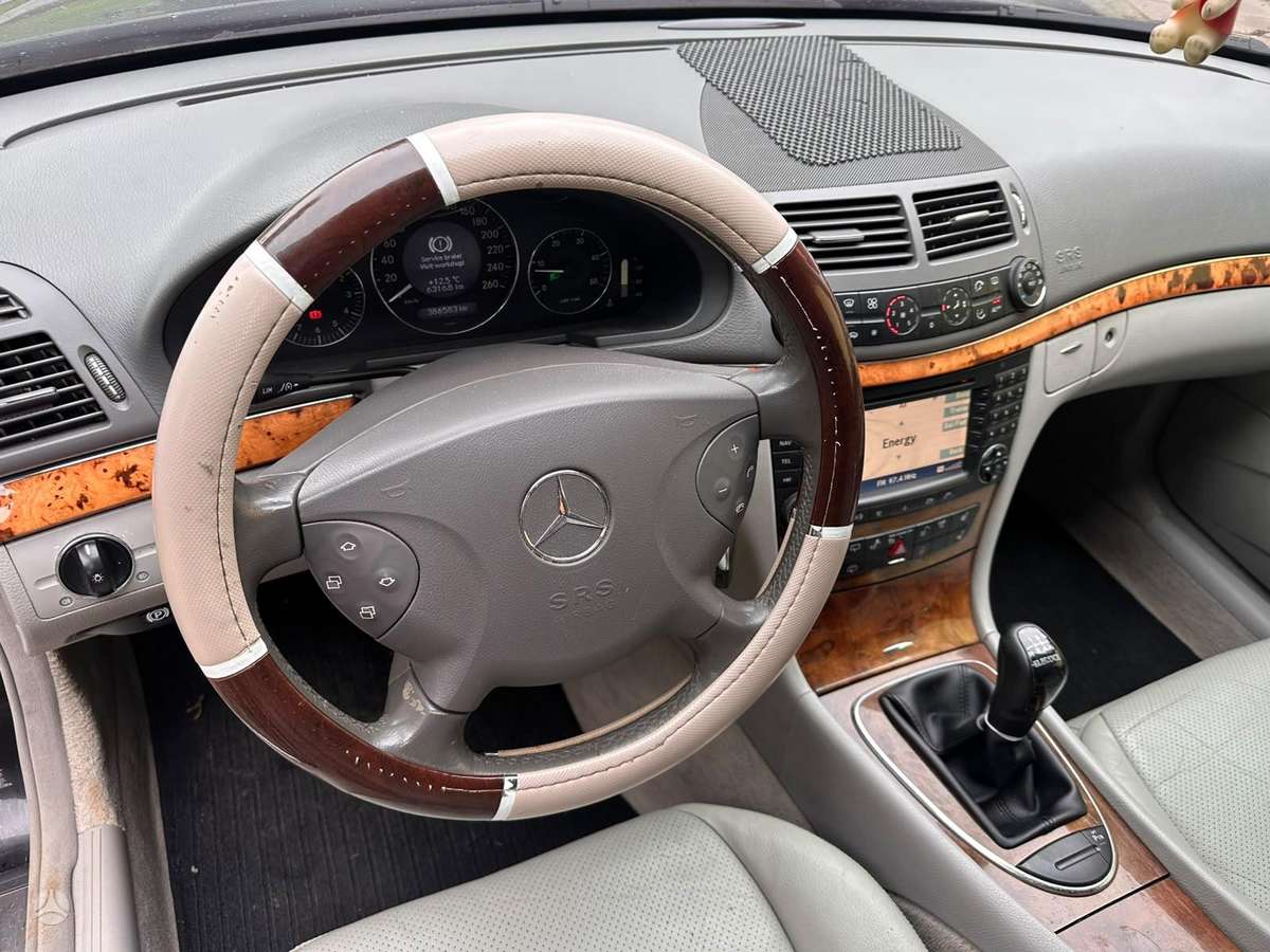 Mercedes-Benz E270, 2.7 l., Универсал