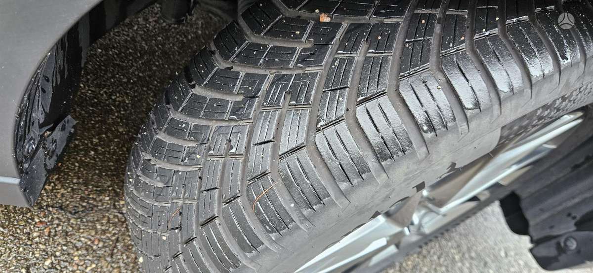 Mazda CX-5, 2.2 l., off-road / crossover