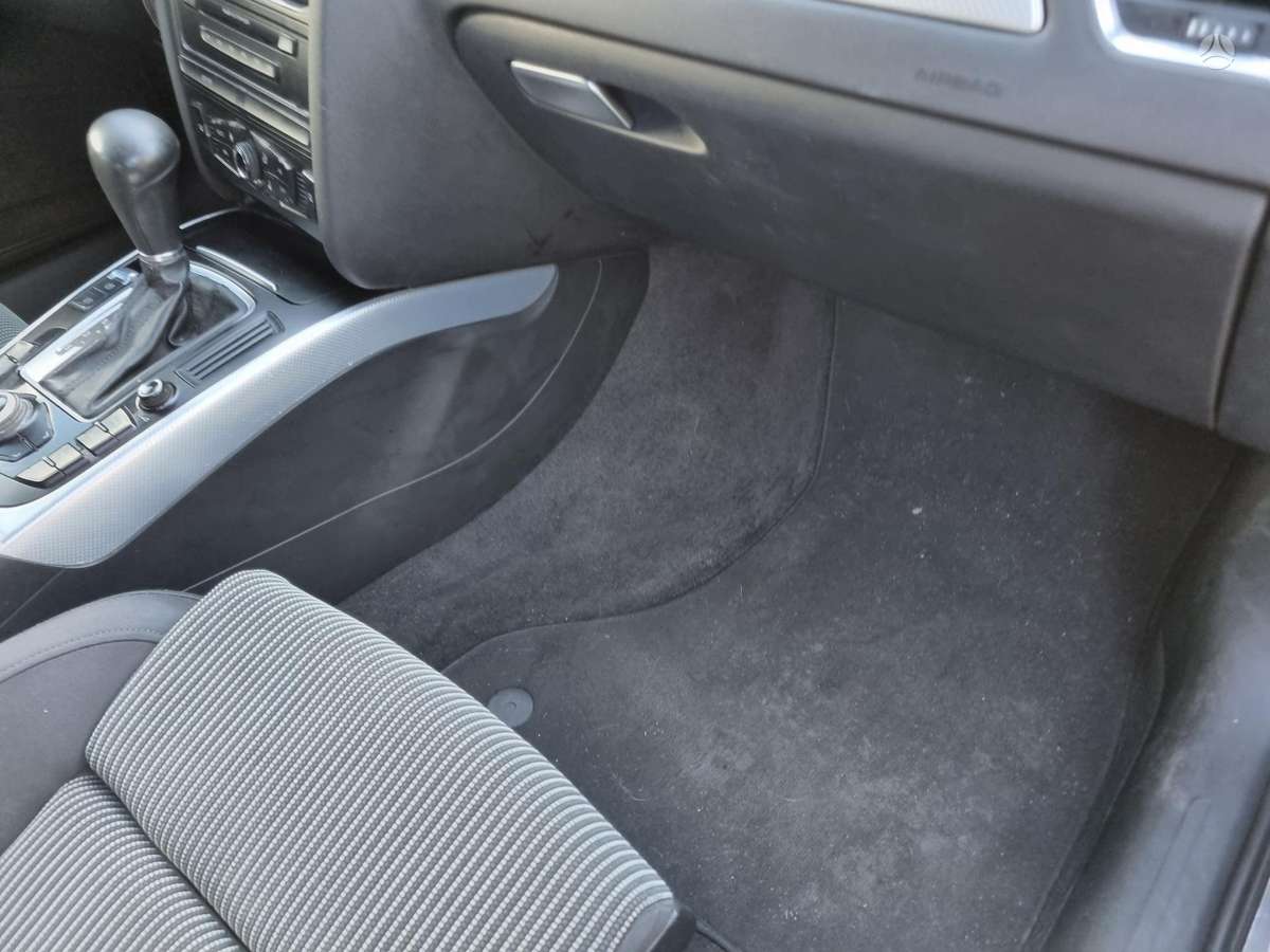 Audi A4, 2.0 l., universalas