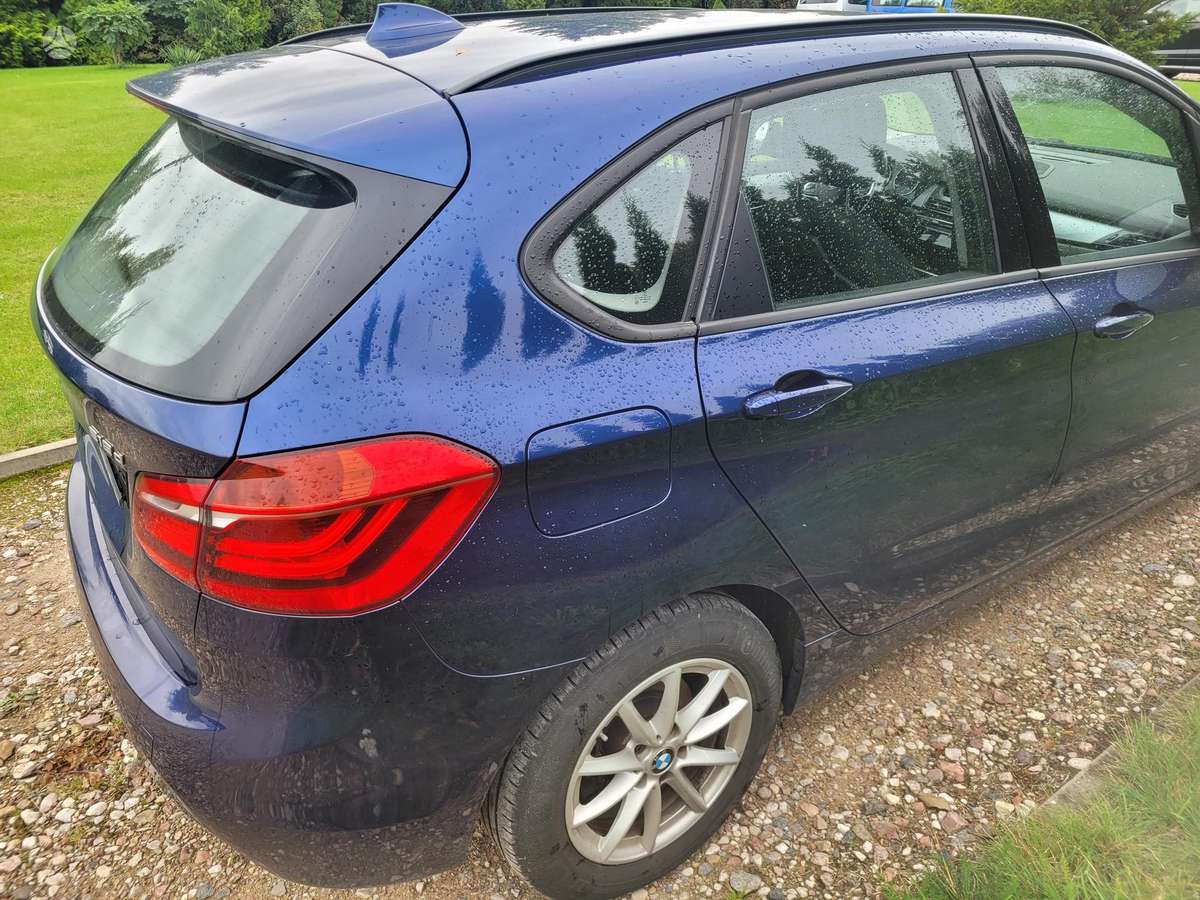 BMW 218 Active Tourer, 2.0 l., Хэтчбек