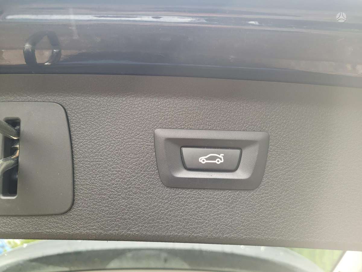 BMW 218 Active Tourer, 2.0 l., hatchback
