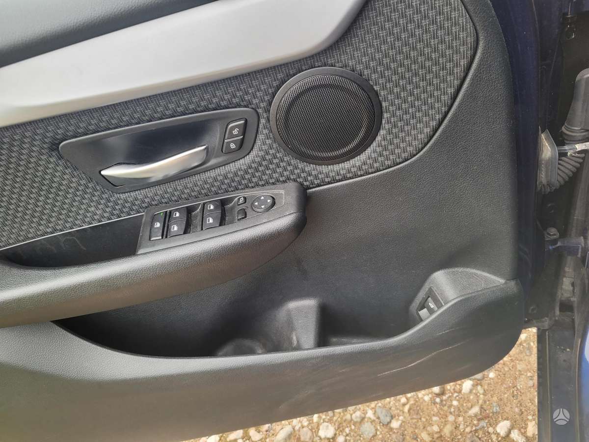 BMW 218 Active Tourer, 2.0 l., hatchback