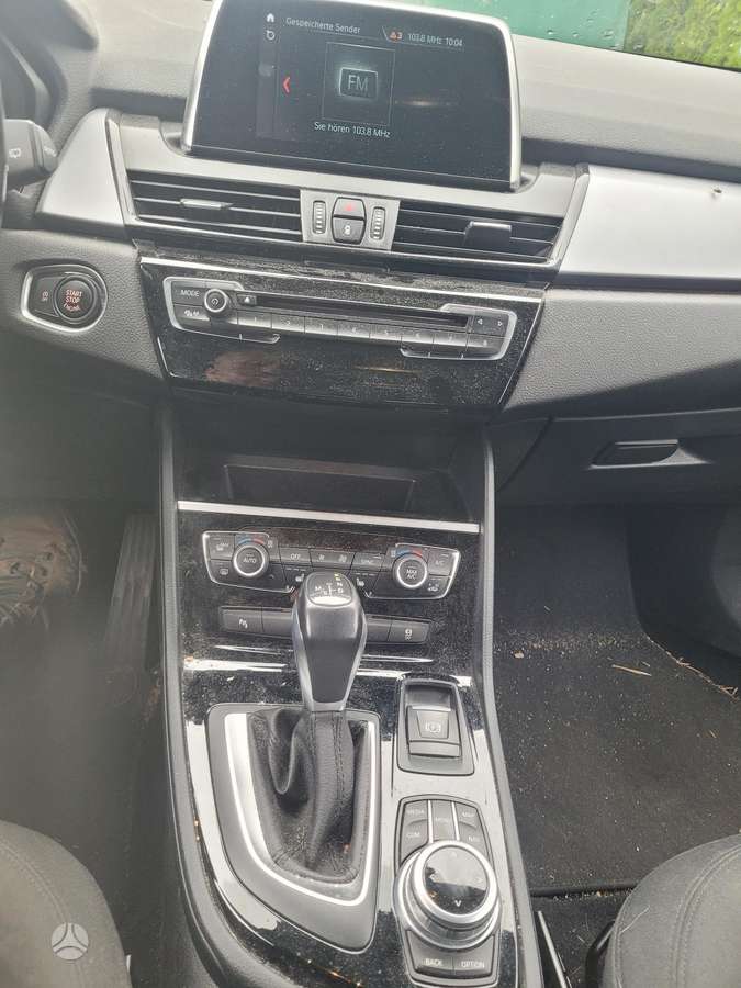 BMW 218 Active Tourer, 2.0 l., hatchback