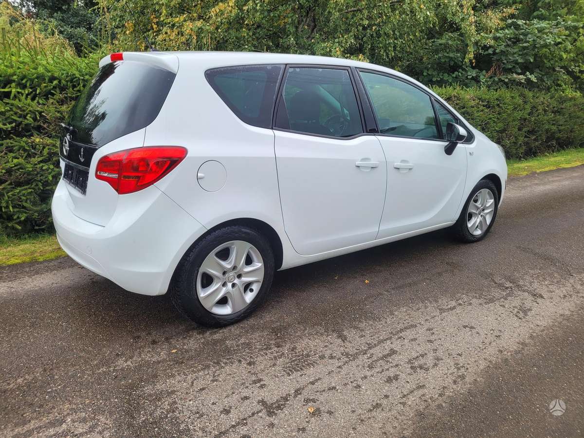 Opel Meriva, 1.4 l., Минивэн