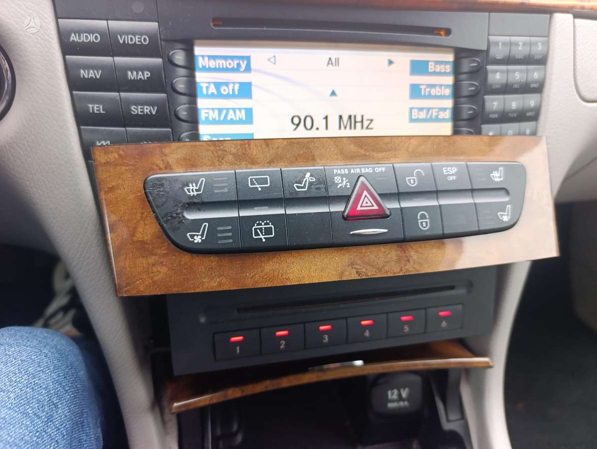Mercedes-Benz E270, 2.7 l., Универсал