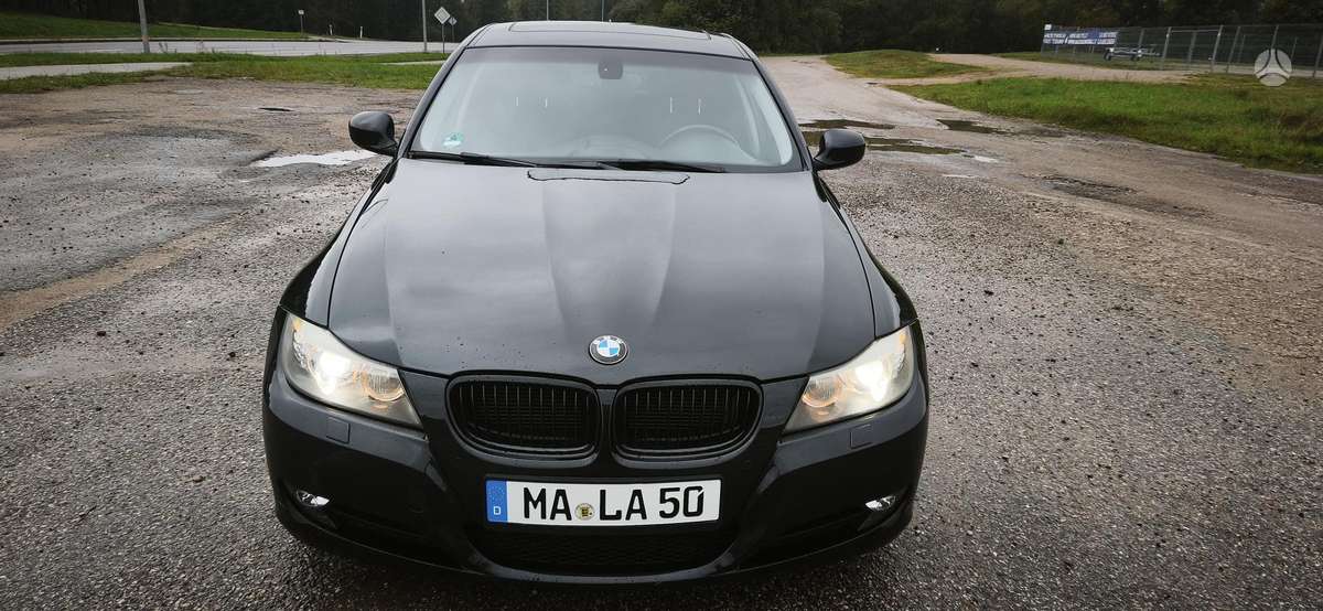 BMW 318, 2.0 l., Седан
