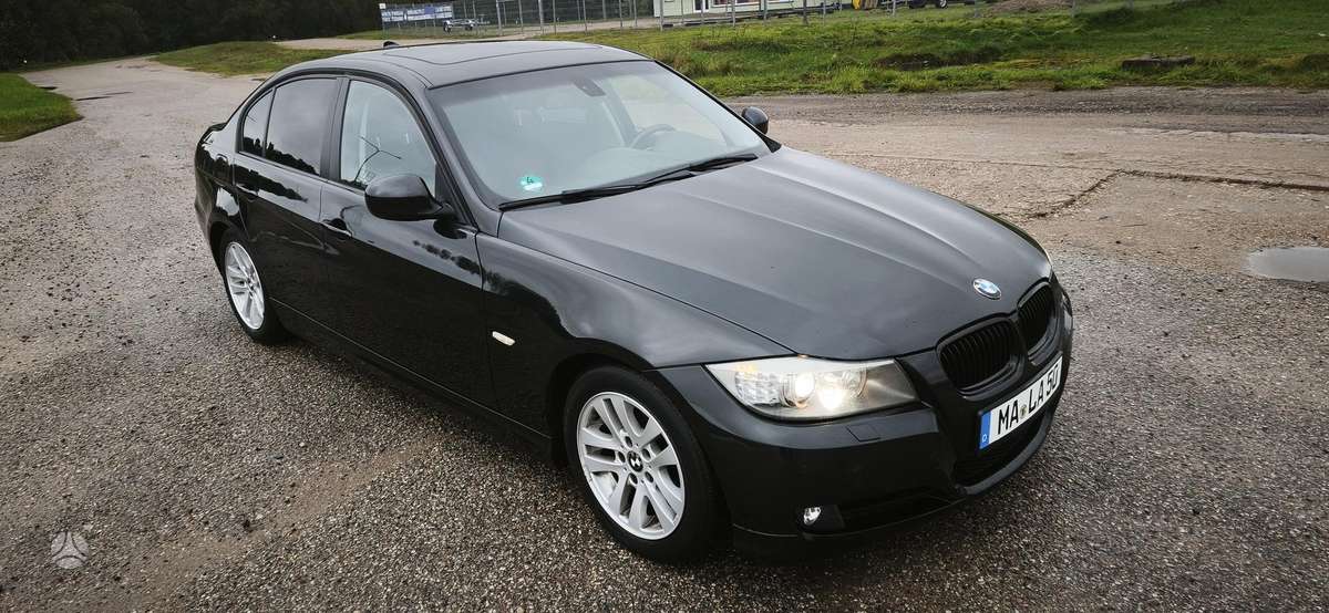 BMW 318, 2.0 l., Седан