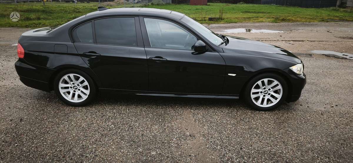 BMW 318, 2.0 l., Седан