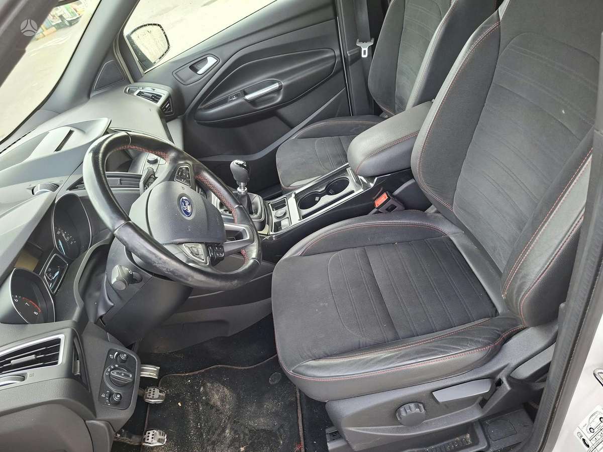 Ford Kuga, 1.5 l., Хэтчбек