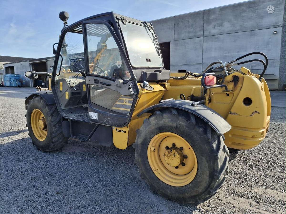 Komatsu WH 609, telescopic handler