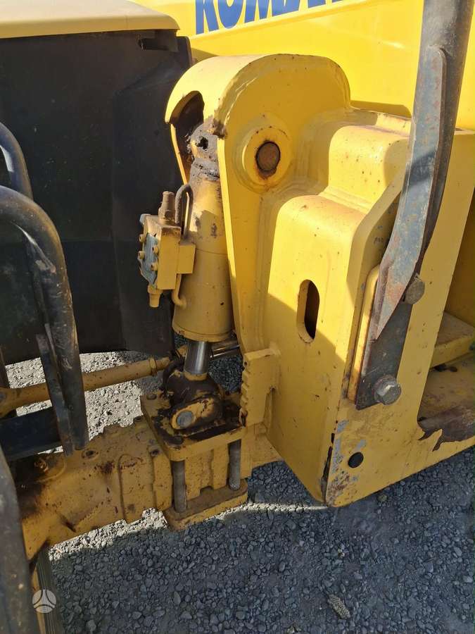 Komatsu WH 609, telescopic handler