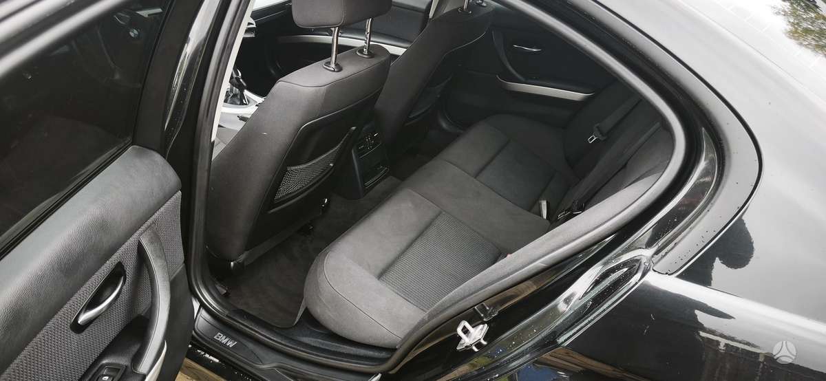 BMW 318, 2.0 l., Седан