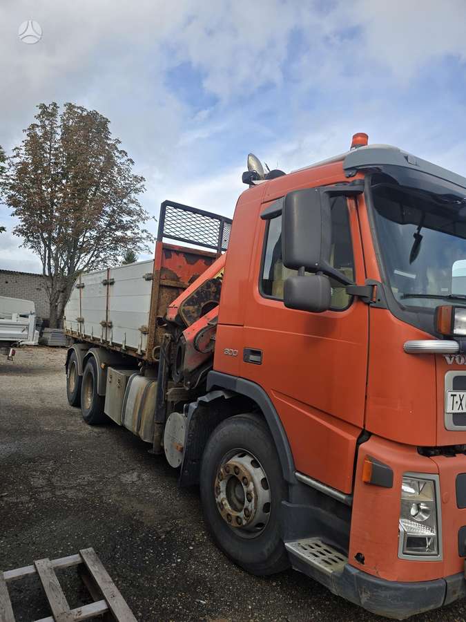 Volvo FM9, dumpers with crane