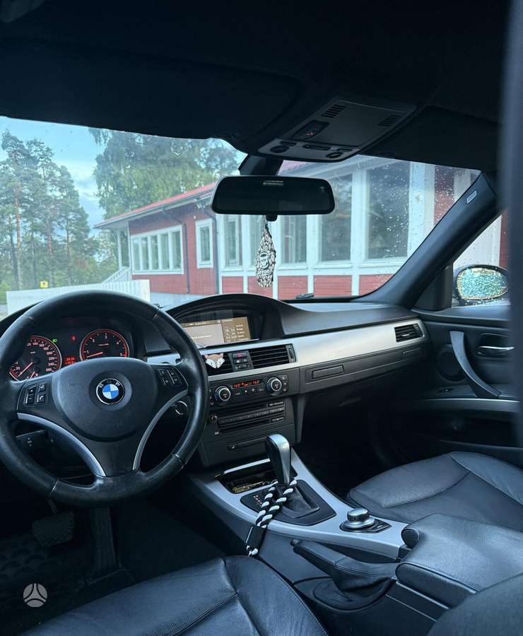 BMW 330, 3.0 l., wagon