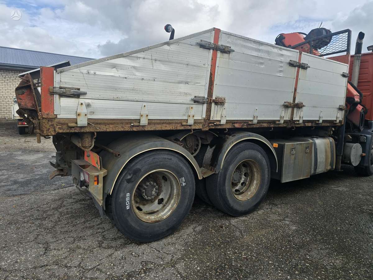 Volvo FM9, dumpers with crane