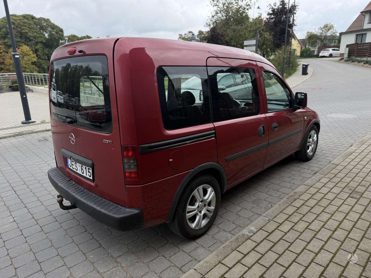 Opel Combo, 1.3 l., mpv / minivan