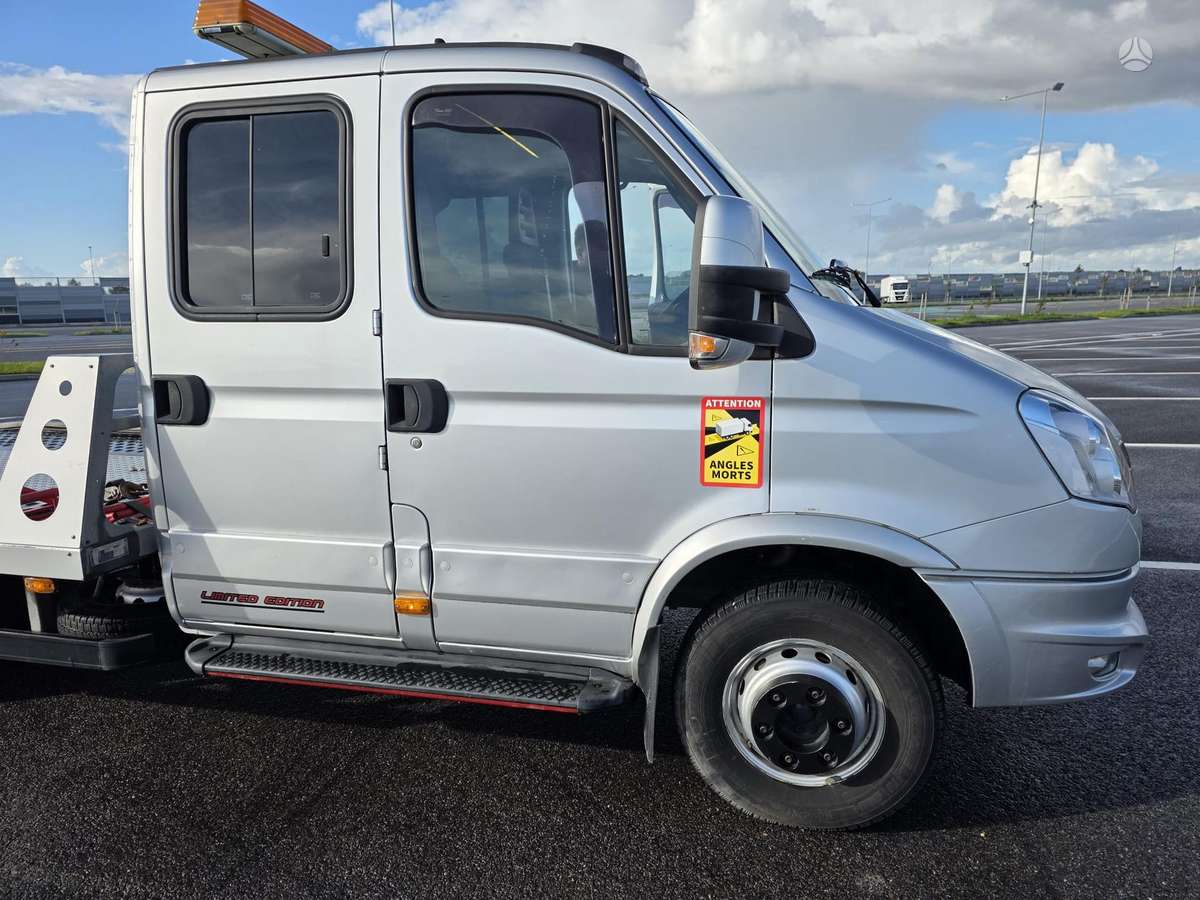 Iveco 70c17, автовозы