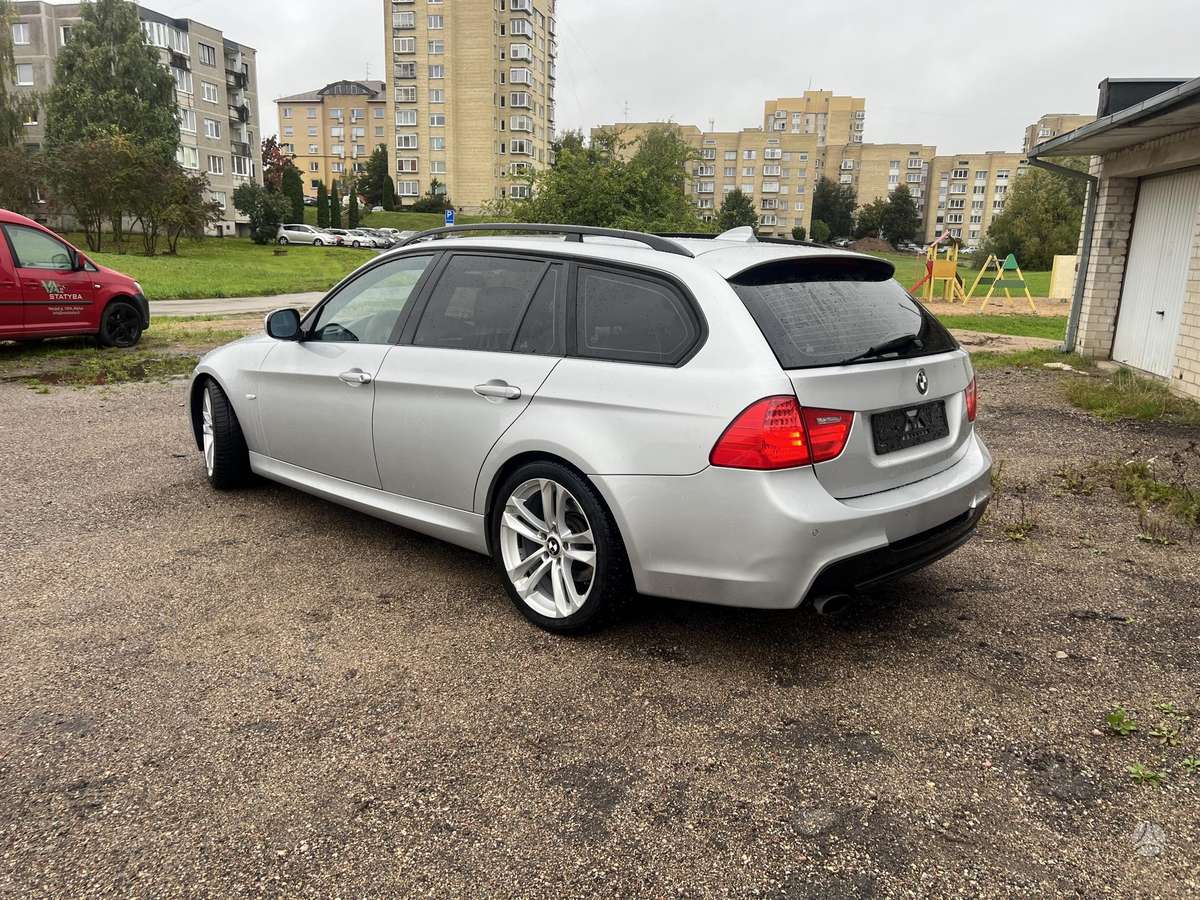 BMW 320, 2.0 l., wagon