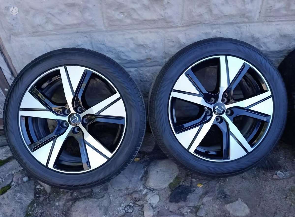 Volvo, lengvojo lydinio, R19