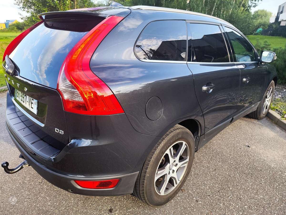 Volvo XC60, 2.0 l., Минивэн