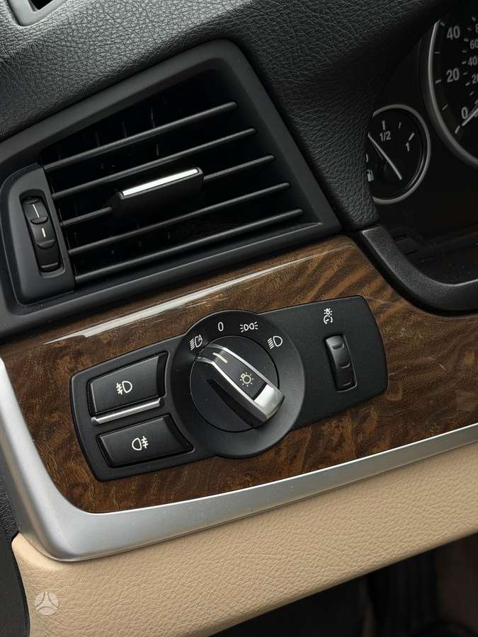 BMW 528, 2.0 l., sedanas