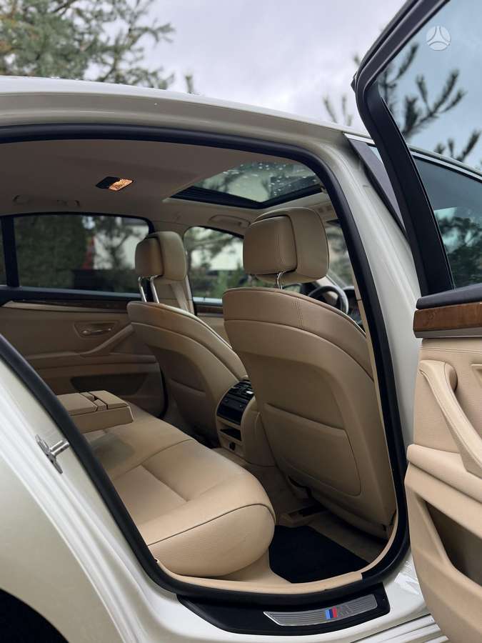 BMW 528, 2.0 l., Седан