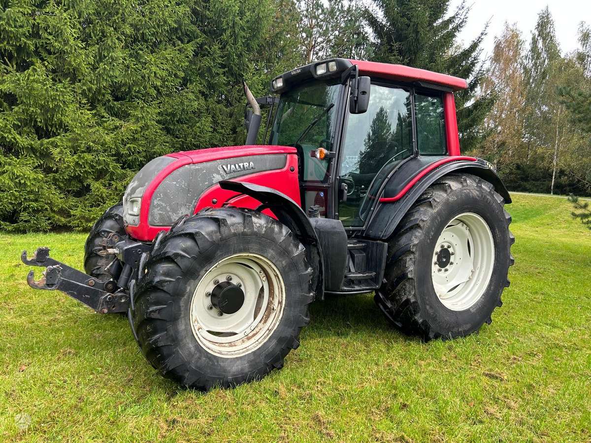 Valtra N111 HT, tractors