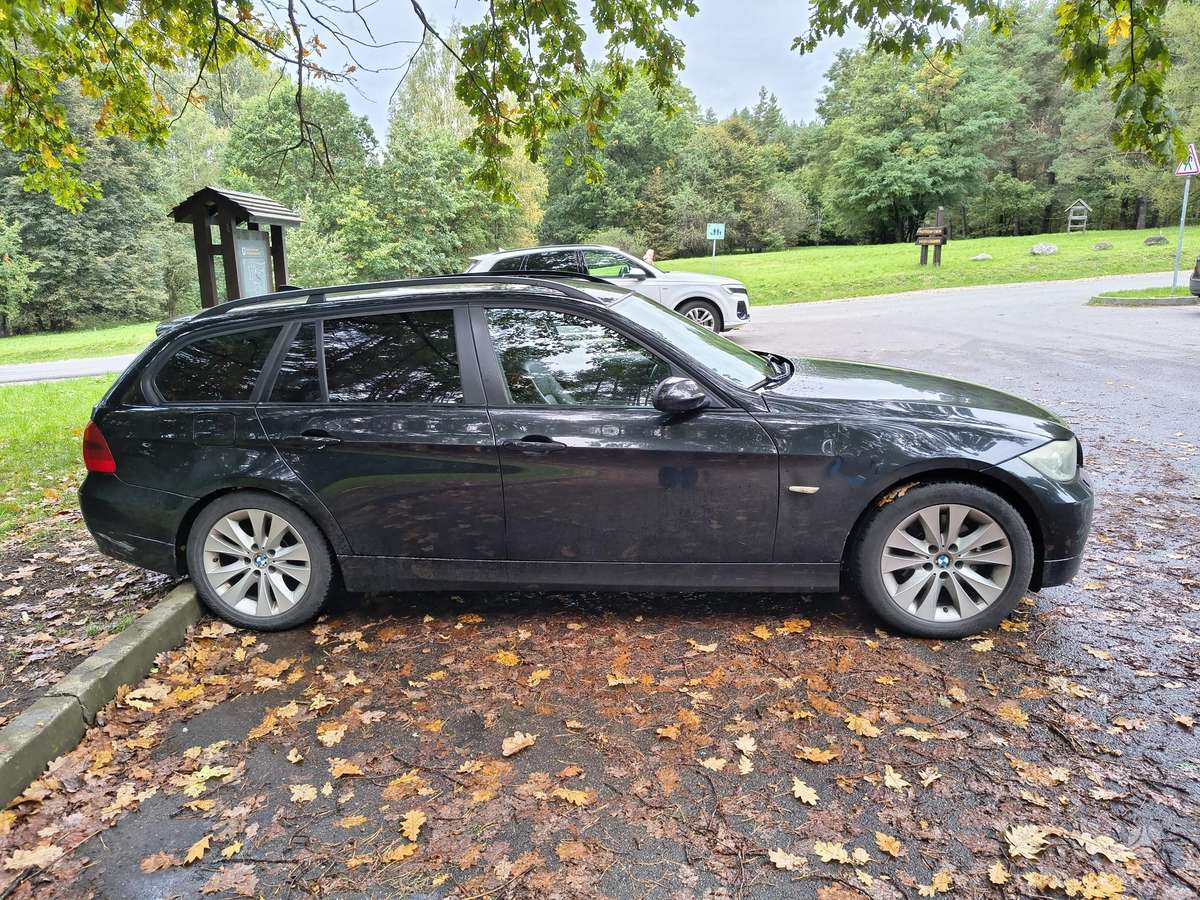 BMW 320, 2.0 l., wagon