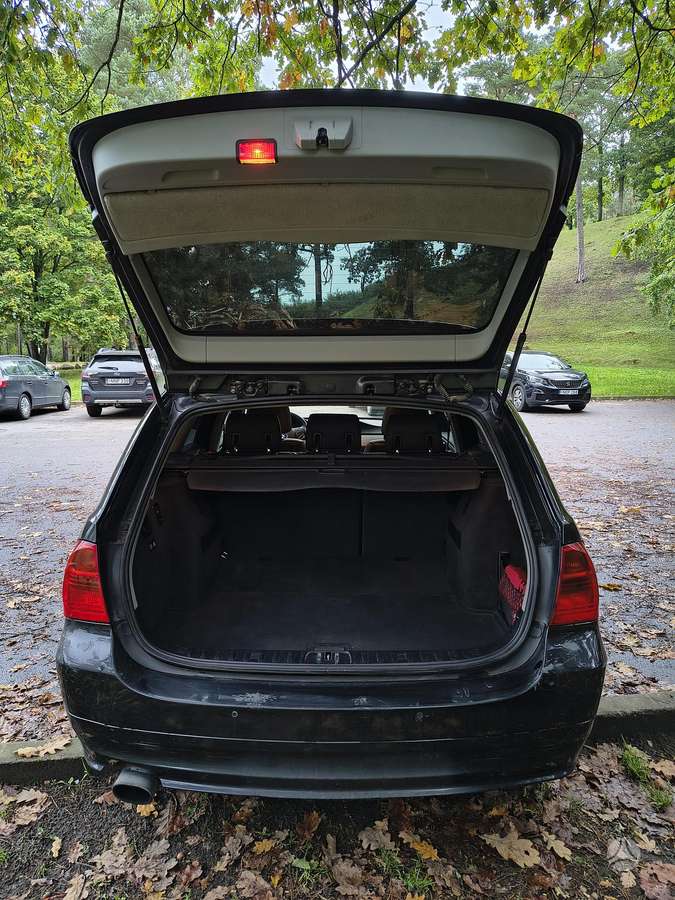 BMW 320, 2.0 l., wagon