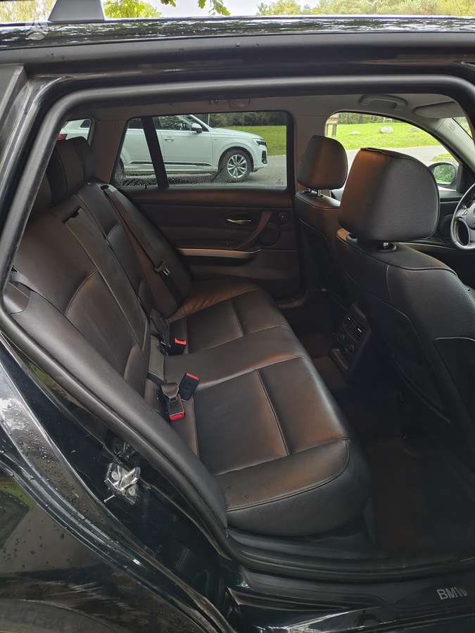 BMW 320, 2.0 l., wagon