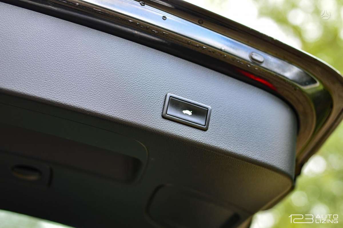 Audi A6, 3.0 l., universalas
