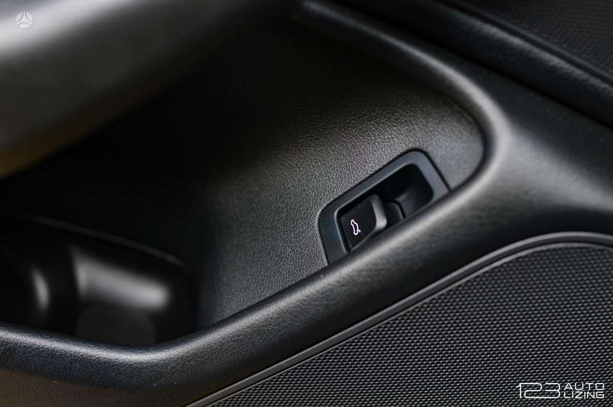 Audi A6, 3.0 l., universalas