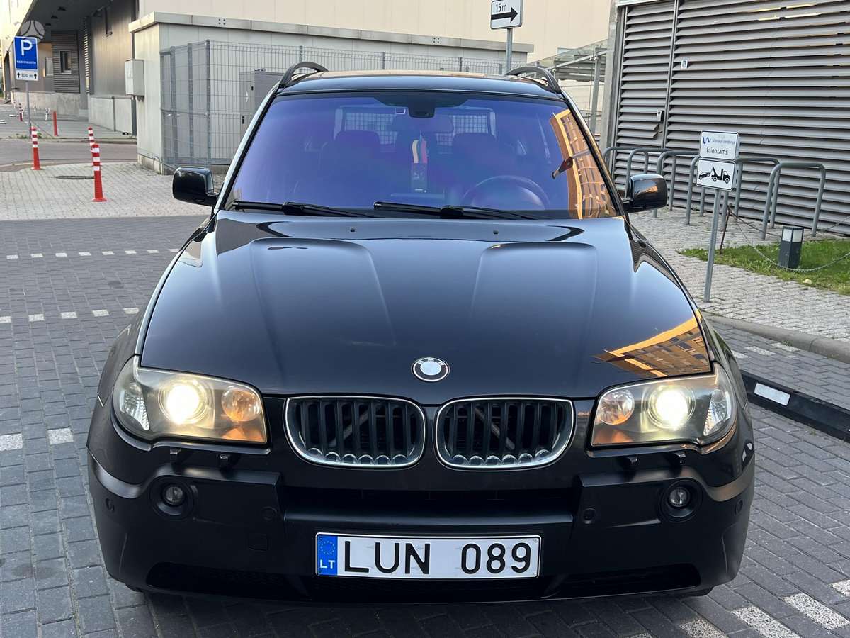BMW X3, 2.0 l., off-road / crossover